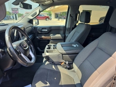 Used 2019  GMC Sierra 1500 4WD Crew Cab SLE at City Wide Auto Credit near Toledo&comma; OH