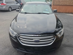 Used 2018  Ford Taurus 4d Sedan FWD SEL at City Wide Auto Credit near Toledo&comma; OH