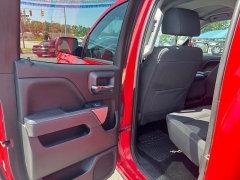 Used 2018  Chevrolet Silverado 1500 4WD Double Cab LT at City Wide Auto Credit near Toledo&comma; OH