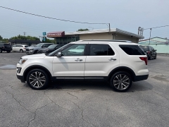Used 2017  Ford Explorer 4d SUV 4WD Platinum at City Wide Auto Credit near Toledo&comma; OH