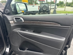 Used 2018  Jeep Grand Cherokee 4d SUV 4WD Overland V6 at City Wide Auto Credit near Toledo&comma; OH