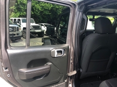 Used 2021  Jeep Wrangler Unlimited 80th Anniversary 4x4 *Ltd Avail* at City Wide Auto Credit near Toledo, OH