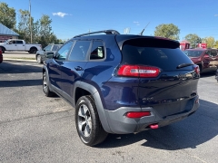 Used 2015  Jeep Cherokee 4d SUV 4WD Trailhawk at City Wide Auto Credit near Toledo, OH