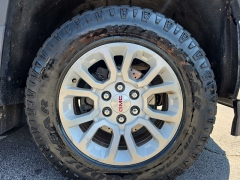 Used 2015  GMC Sierra 1500 4WD Crew Cab SLE at City Wide Auto Credit near Toledo&comma; OH