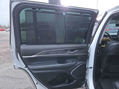 Used 2021  Jeep Grand Cherokee L Limited 4x4 at City Wide Auto Credit near Toledo&comma; OH