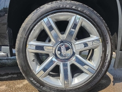 Used 2018  Cadillac Escalade 4d SUV 4WD Luxury at City Wide Auto Credit near Toledo&comma; OH