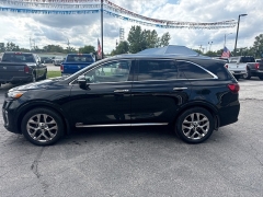 Used 2019  Kia Sorento 4d SUV AWD SXL at City Wide Auto Credit near Toledo&comma; OH