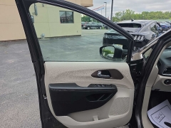Used 2022  Chrysler Voyager LX FWD at City Wide Auto Credit near Toledo&comma; OH