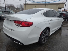 Used 2016  Chrysler 200 4d Sedan C V6 at City Wide Auto Credit near Toledo&comma; OH