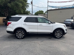 Used 2017  Ford Explorer 4d SUV 4WD Platinum at City Wide Auto Credit near Toledo&comma; OH