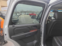 Used 2014  Cadillac Escalade 4d SUV AWD Premium at City Wide Auto Credit near Toledo&comma; OH