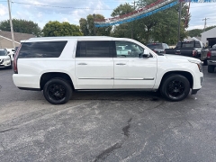 Used 2018  Cadillac Escalade ESV 4d SUV 4WD Premium Luxury at City Wide Auto Credit near Toledo&comma; OH