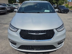 Used 2023  Chrysler Pacifica Touring FWD at City Wide Auto Credit near Toledo&comma; OH