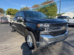 Used 2020  Chevrolet Silverado 1500 4WD Double Cab LT at City Wide Auto Credit near Toledo, OH