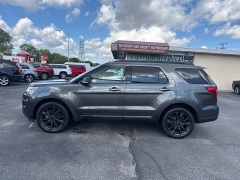 Used 2018  Ford Explorer 4d SUV 4WD XLT at City Wide Auto Credit near Toledo, OH