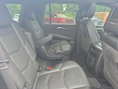 Used 2019  Cadillac Escalade 4d SUV 4WD Platinum at City Wide Auto Credit near Toledo&comma; OH