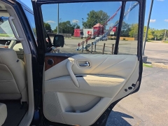 Used 2017  INFINITI QX80 4d SUV AWD Limited at City Wide Auto Credit near Toledo&comma; OH