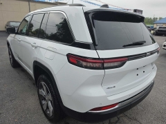 Used 2022  Jeep Grand Cherokee Limited 4x4 at City Wide Auto Credit near Toledo&comma; OH