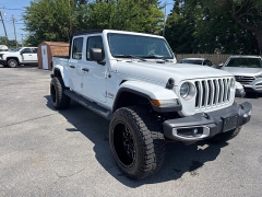 Used 2020  Jeep Gladiator Crew Cab Overland at City Wide Auto Credit near Toledo&comma; OH