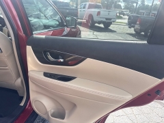 Used 2016  Nissan Rogue 4d SUV AWD SL at City Wide Auto Credit near Toledo&comma; OH