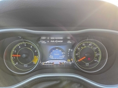 Used 2015  Jeep Cherokee 4d SUV 4WD Trailhawk V6 at City Wide Auto Credit near Toledo, OH