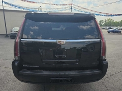 Used 2017  Cadillac Escalade ESV 4d SUV 4WD Premium Luxury at City Wide Auto Credit near Toledo&comma; OH