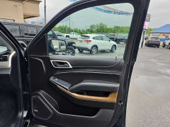 Used 2020  GMC Yukon 4d SUV 4WD Denali at City Wide Auto Credit near Toledo&comma; OH