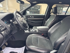 Used 2019  Ford Explorer 4d SUV 4WD XLT Ecoboost at City Wide Auto Credit near Toledo&comma; OH