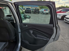 Used 2017  Ford C-MAX Hybrid 4d Hatchback SE at City Wide Auto Credit near Toledo, OH