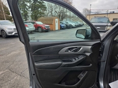 Used 2021  Chevrolet Traverse FWD 4dr LT Leather at City Wide Auto Credit near Toledo&comma; OH