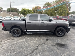 Used 2019  Ram 1500 Classic 4WD Crew Cab Express at City Wide Auto Credit near Toledo&comma; OH