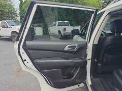 Used 2020  Nissan Pathfinder 4d SUV 4WD Platinum at City Wide Auto Credit near Toledo&comma; OH