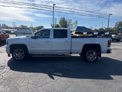 Used 2016  GMC Sierra 1500 4WD Crew Cab Denali at City Wide Auto Credit near Toledo&comma; OH