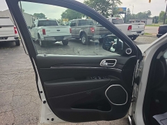 Used 2018  Jeep Grand Cherokee 4d SUV 4WD Summit V6 at City Wide Auto Credit near Toledo&comma; OH