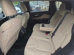 Used 2015  Jeep Cherokee 4d SUV 4WD Latitude V6 at City Wide Auto Credit near Toledo, OH