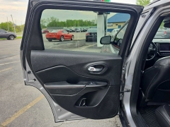 Used 2020  Jeep Cherokee 4d SUV 4WD Trailhawk 2&period;0L Turbo at City Wide Auto Credit near Toledo&comma; OH