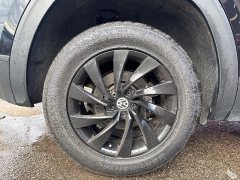 Used 2020  Volkswagen Atlas Cross Sport 3&period;6L V6 SEL 4MOTION at City Wide Auto Credit near Toledo&comma; OH