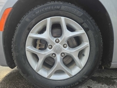 Used 2020  Chrysler Pacifica 4d Wagon Limited at City Wide Auto Credit near Toledo&comma; OH