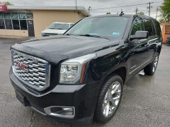 Used 2020  GMC Yukon 4d SUV 4WD Denali at City Wide Auto Credit near Toledo&comma; OH