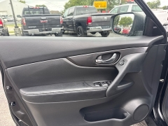 Used 2020  Nissan Rogue 4d SUV AWD S at City Wide Auto Credit near Toledo&comma; OH