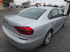 Used 2019  Volkswagen Passat 4d Sedan 2&period;0T Wolfsburg Edition at City Wide Auto Credit near Toledo&comma; OH