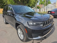 Used 2023  Jeep Grand Cherokee L Laredo 4x4 at City Wide Auto Credit near Toledo&comma; OH