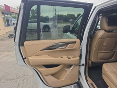 Used 2018  Cadillac Escalade 4d SUV 4WD Platinum at City Wide Auto Credit near Toledo&comma; OH