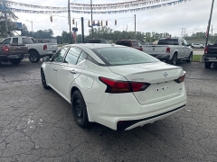 Used 2020  Nissan Altima 4d Sedan AWD 2&period;5L S at City Wide Auto Credit near Toledo&comma; OH