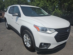 Used 2020  Chevrolet Traverse 4d SUV AWD LT Cloth w&sol;1LT at City Wide Auto Credit near Toledo&comma; OH