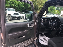 Used 2021  Jeep Wrangler Unlimited 80th Anniversary 4x4 *Ltd Avail* at City Wide Auto Credit near Toledo, OH