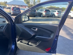 Used 2013  Hyundai Tucson 4d SUV AWD GLS at City Wide Auto Credit near Toledo, OH