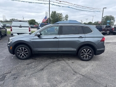 Used 2021  Volkswagen Tiguan 2&period;0T SEL 4MOTION at City Wide Auto Credit near Toledo&comma; OH