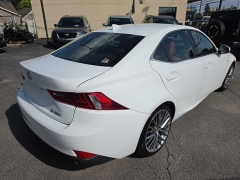 Used 2014  Lexus IS 350 4dr Sdn RWD at City Wide Auto Credit near Toledo&comma; OH