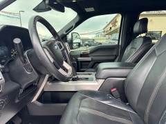 Used 2016  Ford F-150 4WD SuperCrew Platinum 5 1&sol;2 at City Wide Auto Credit near Toledo&comma; OH